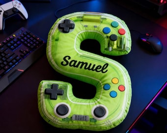 Almohada personalizada con forma de letra de mando de videojuegos, almohada de peluche con forma de mano de jugador con nombre personalizado, almohada decorativa de videojuegos, regalo para hijo