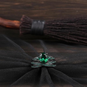Defying gravity wicked elphaba inspired emerald green and black stackable rings