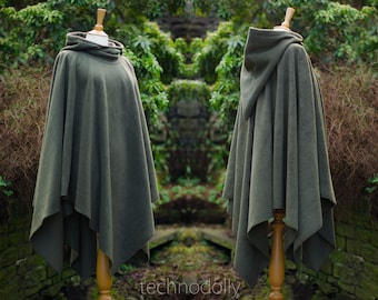 Olijfgroene fleeceponcho: pixie wintercape met capuchon