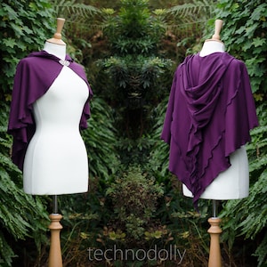 Dark Plum Luna Capelet, aubergine purple hooded cape, little cape, strega witches cape, dark mori witch, samhain cape, cosplay, technodolly