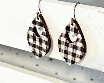 Gingham Heart teardrop wooden earrings