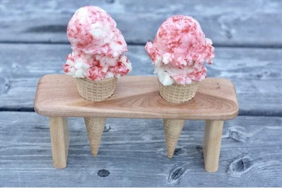 Farmhouse Ice Cream Cone Holder DIY • Crafting my Home