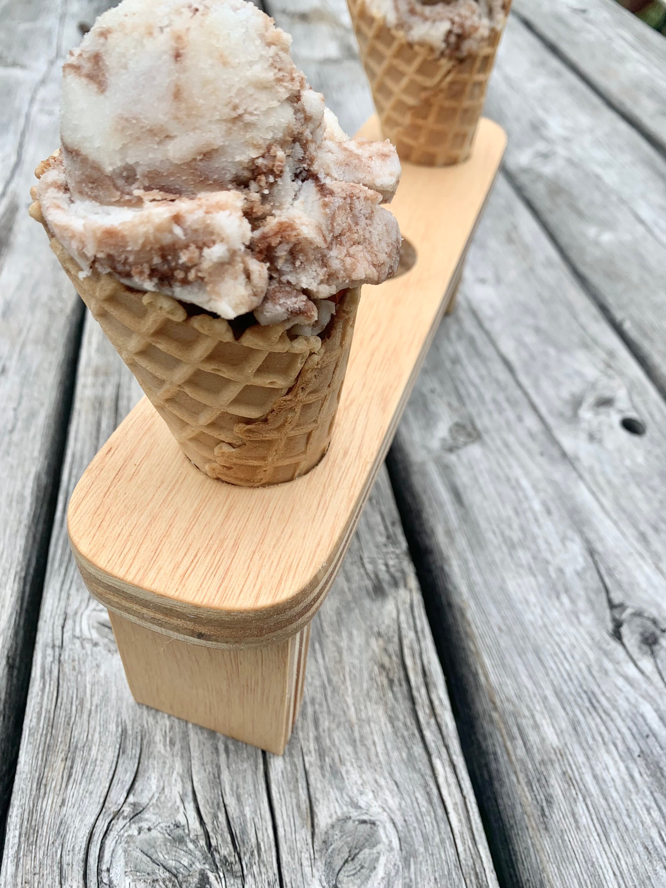 Cabilock Porte-Cornets De Glace Métal 4 Trous - Support Gaufres Crème Glacée Pour Fêtes Et Événements