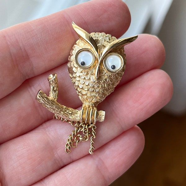 Avon Wise Guy Owl Brooch with Chain Dangles and Googly Eyes, ca. 1975