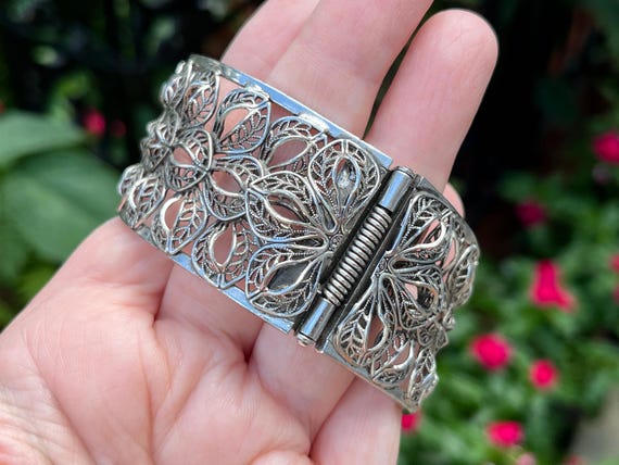 Vargas Filigree Style Bypass Clamper Bracelet, ca… - image 9