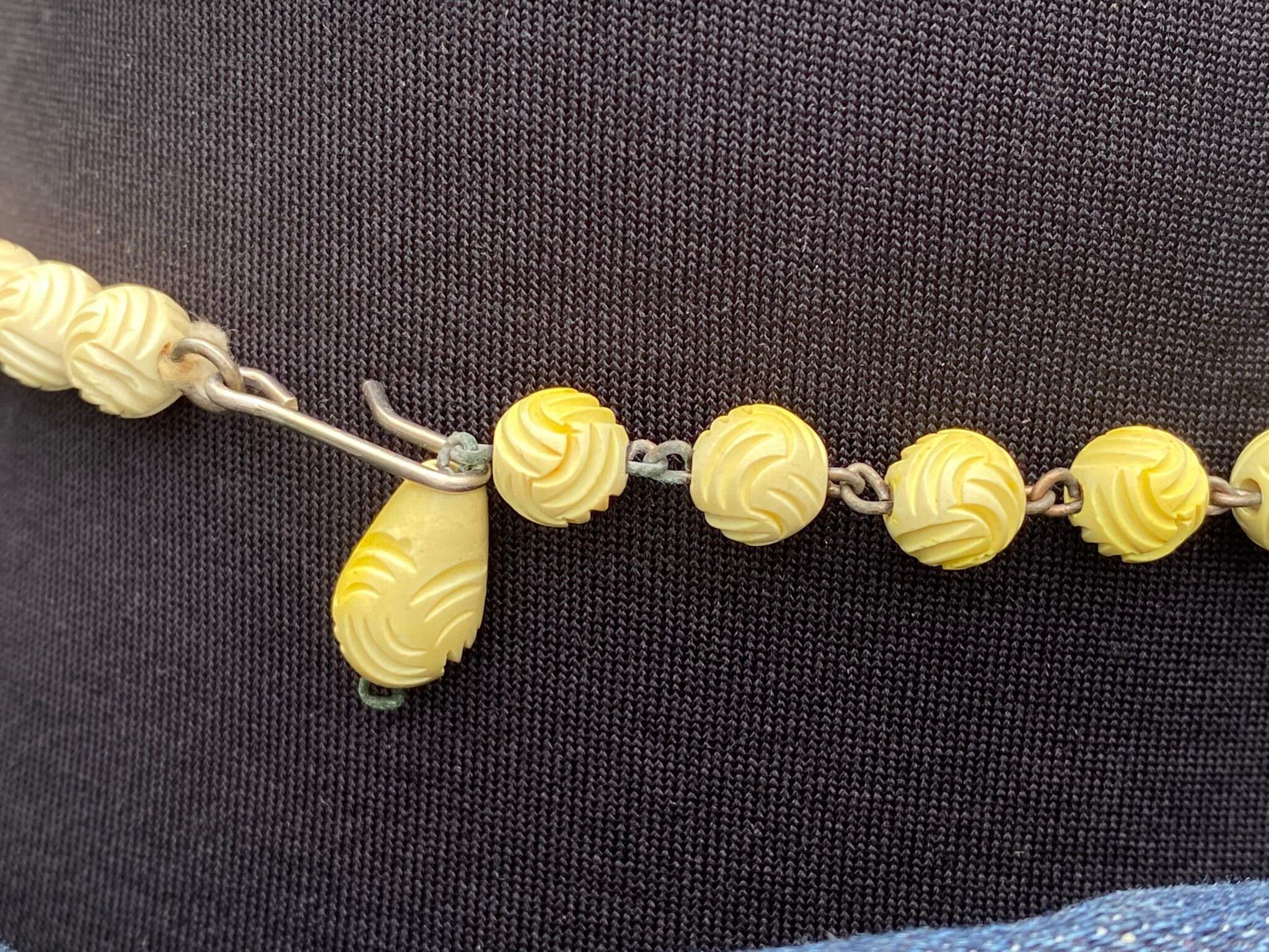 Collier Vintage En Galalithe Beige - Longueur 69 Cm, Bijou Fantaisie - Occasion