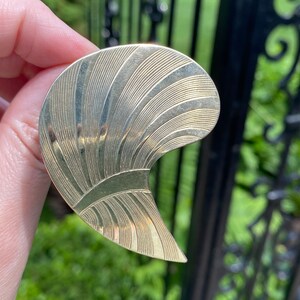 Goldtone Scarf Clip, ca. 1980s