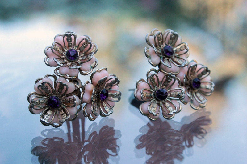 Boucles D'oreille Clips Vintage Petite Fleur En Plastique Bleu - Sans Marque - Look Rétro