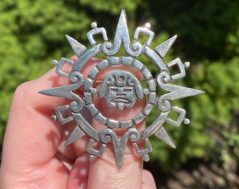 Mexican Sterling Aztec Sun Stone Brooch/Pendant, Gerardo Lopez, ca. 1960s