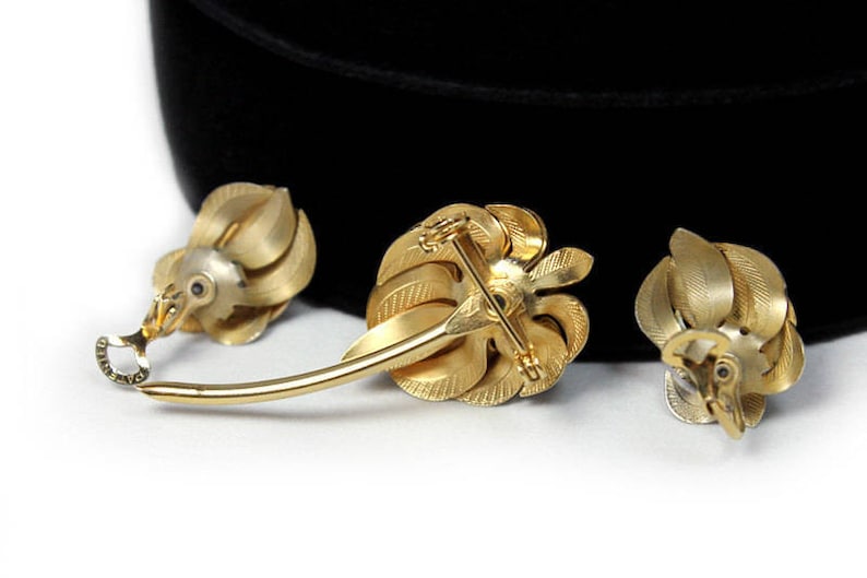 Modernist Flower Brooch and Earring Set ca 1950s Vintage Jewelry Sets