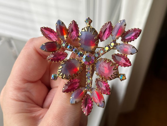 Pink Rhinestone Brooch with Givre Cabochons, ca. … - image 6