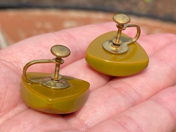 Olive Green Bakelite Earrings, Reuleaux Triangles… - image 9