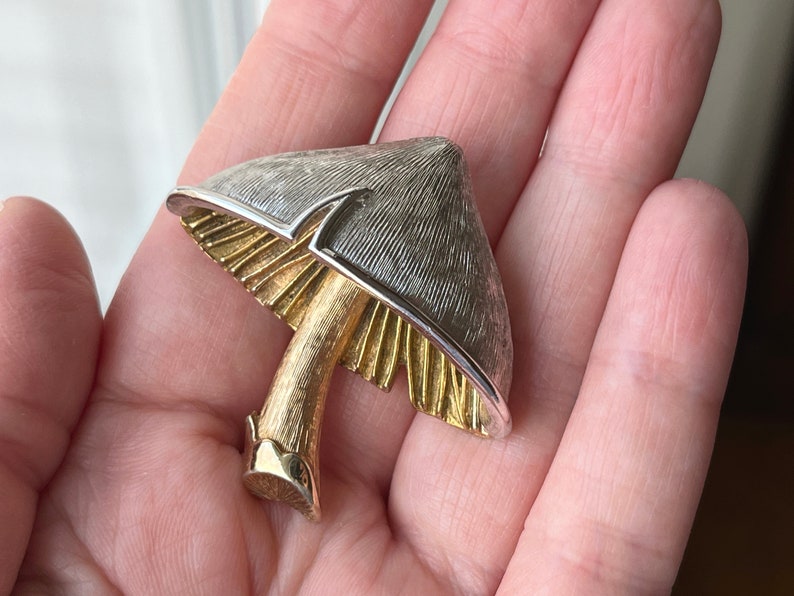 Napier Mushroom Brooch, Eugene Bertolli, ca. 1970s image 9