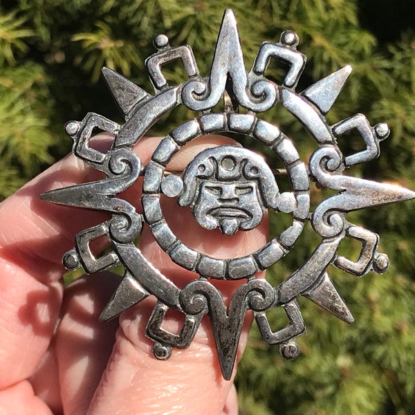 Mexican Sterling Aztec Sun Stone Brooch/Pendant, Alberto Diaz Ocampo, ca. 1960s