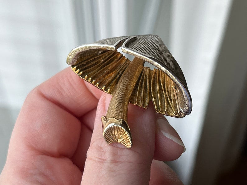 Napier Mushroom Brooch, Eugene Bertolli, ca. 1970s image 7