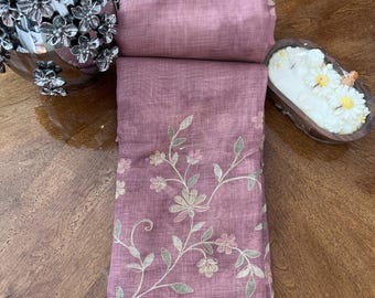 Linnen Saree met uiroze bloemen