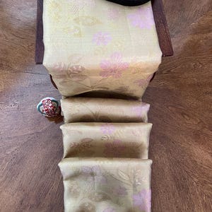 Gold Pink Traditional Kanjeevarams Silk Saree with Blouse Piece