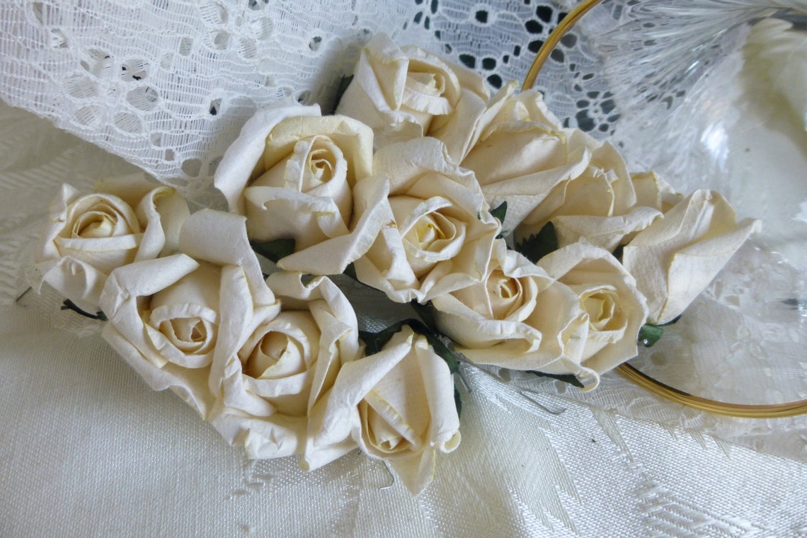 Parchment Colour Roses Cream Paper Roses Ivory Parchment Roses Paper Roses Rose - Etsy