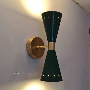 Wandkandelaar Halverwege de eeuw Wandarmatuur Lichten Kegel 2 lampenkap Italiaanse stilova Wandkandelaars Decoratief