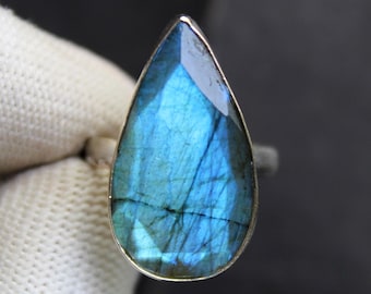 Faceted Labradorite Ring, Natural Labradorite Ring, 925 Sterling Silver Ring, Blue Flash Gemstone Ring, Statement Ring, Boho Jewelry