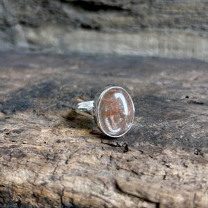 Ring hematoïdekwarts, 925 sterlingzilver – sieraden met rode hematoïde kristallen – handgemaakte edelsteenring – cadeau voor haar