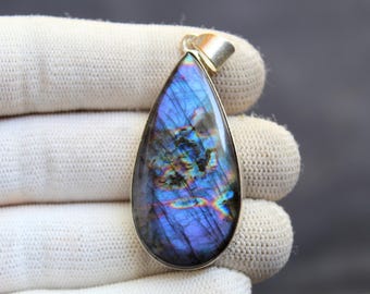 Purple Flashy Labradorite 925 Sterling Silver Pendant, Iridescent Flashy Gemstone Jewelry