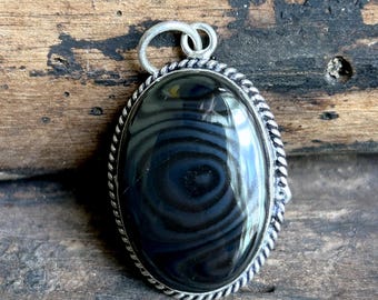 Colgante de plata con psilomelano – Collar de plata de ley hecho a mano con piedras preciosas