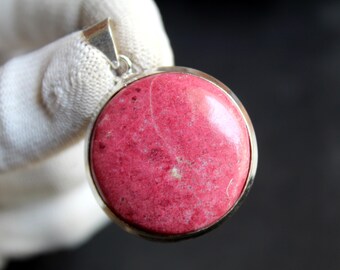 Colgante de tulita rosa, collar de zoisita rosa natural, piedra preciosa rosa suave, joyería hecha a mano en plata 925, regalo bohemio femenino