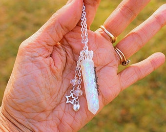 Resin Crystal Necklace/Resin Crystal Pink Iridescent Glitter Point Necklace/ Crystal Dangle Charm Pendant/Kawaii Crystal Point Pendant
