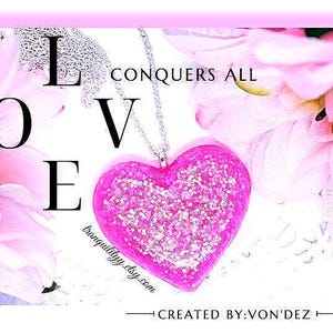 Heart Necklace/ Neon Pink Glitter Heart Necklace/ Pink Diamond, Sparkle Heart /Hot Pink Glitter Large Resin Heart Necklace/Kawaii/Birthday