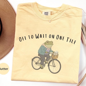 Grappig shirt mahjongkikker, cadeau mahjong-speler, T-shirt mahjongliefhebber, cadeau voor tante mahjong, Comfort Colors®, off to wait on one tile Butter