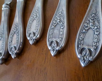 Antique Butter Knives Rogers Bros Silver Plated Set of 5, C. 1910s Flatware Ornate Handles 1847