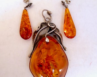 Vintage Baltic Amber Pendant and Dangle Earrings Silver Estate Jewelry Set