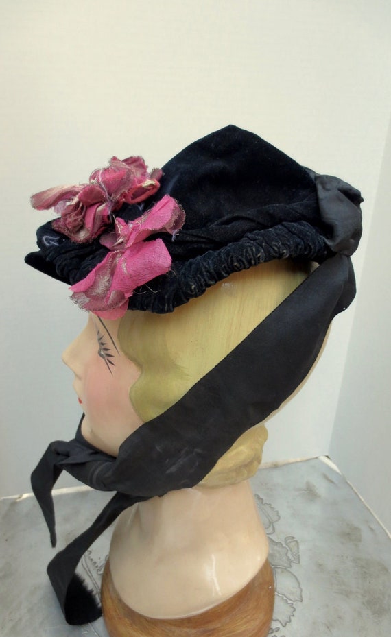 Antique Victorian Black Velvet Bonnet 1870s Hat, B