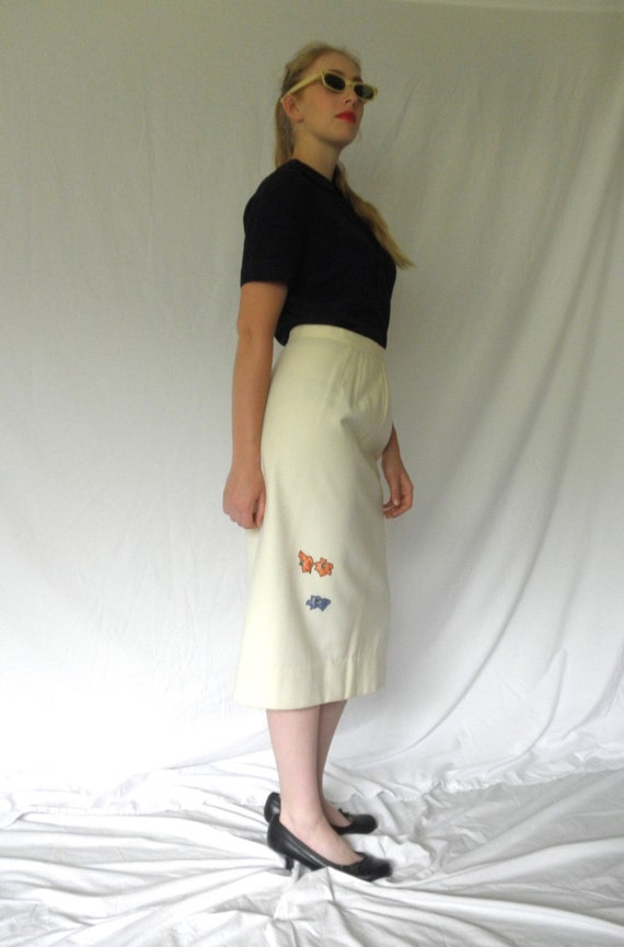 1950s White Wool Pencil Skirt Pin Up Bombshell Fa… - image 3