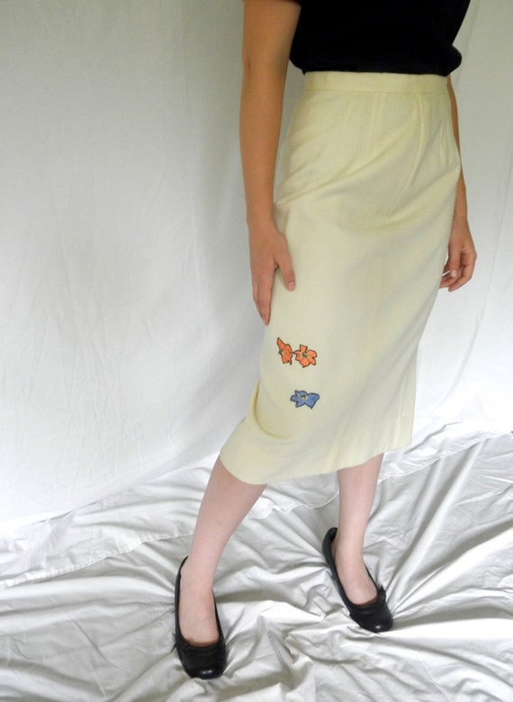 1950s White Wool Pencil Skirt Pin Up Bombshell Fa… - image 2