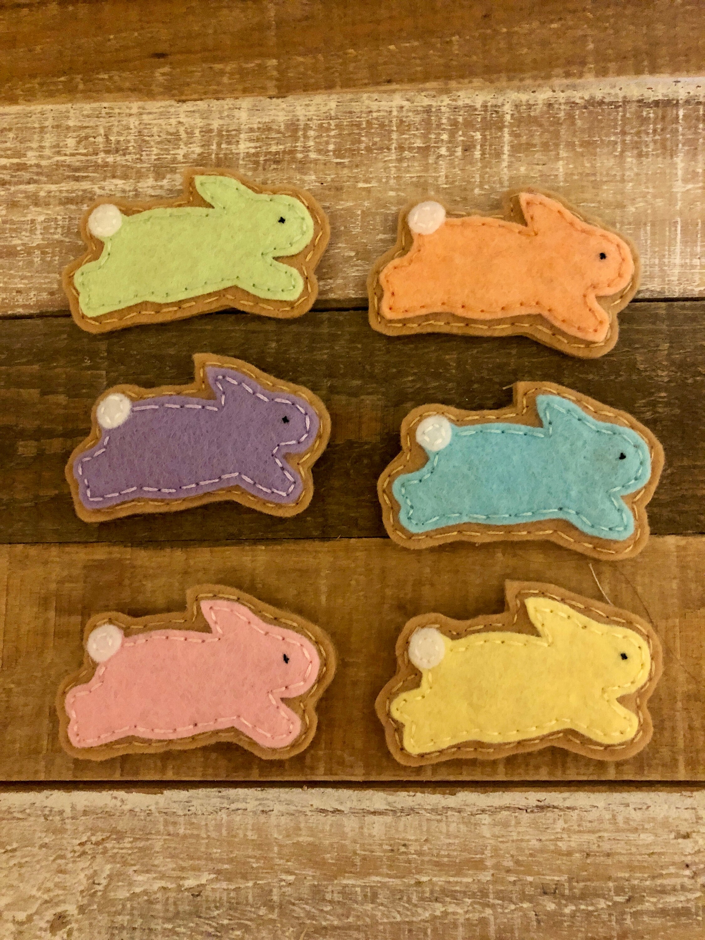 Felt bunny cookies