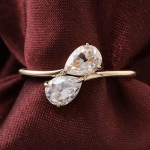 3CT Toi et Moi Pear Cut Ring – 14K Yellow Gold Two Stone Ring with IGI Certified Lab Grown Diamond or Moissanite, Romantic Engagement Gift.