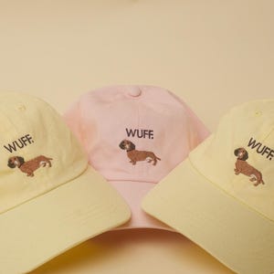 Bestickte Dackel Kappe | Personalisierte Cap mit Wunschtext | Bestickte Pastel Kappe | Unisex Baseball Cap | Geschenk für Sie & Ihn| Dackel