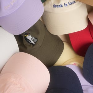 Dad Cap personalisiert | Bestickte Cap mit Wunschtext | Leichte Chino Baumwolle | Dad Hat | Custom Cap