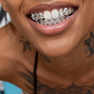 Conjunto de 3 peças de grillz estilo hip hop com design de coração, banhado a ouro 14k, joias cravejadas de diamantes para festas e baladas.