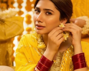 Glass Bangles 48 Pieces Red Set | Traditional Indian Bridal Bangles | Girls & Women's Fashion Jewelry