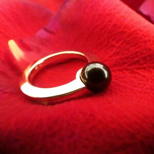 Black pearl gold ring engagement gold ring with natural pearl image 7