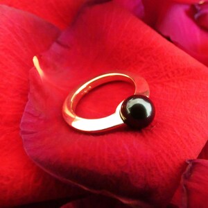 Black pearl gold ring engagement gold ring with natural pearl image 6