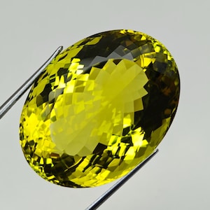 82 carat Natural Lemon Quartz Gemstone – oval Cut, Large Collector’s Gem Size 31.88×24.13 mm,  17.55 mm Height, Faceted Yellow Quartz.