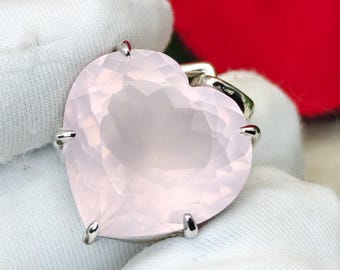 Naturalny wisiorek w kształcie serca z kwarcu różowego | Fasetowany kamień szlachetny 16 x 16 mm | Naszyjnik z kamieniem miłości ze srebra próby 925, uzdrawiająca biżuteria kryształowa na prezent dla niej