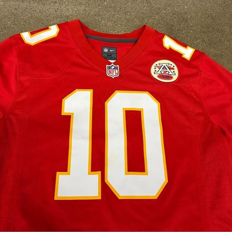 Nike Kansas City Chiefs Jersey Men Medium Red NFL Tyreek Hill #10 Onfield 647111 image 2