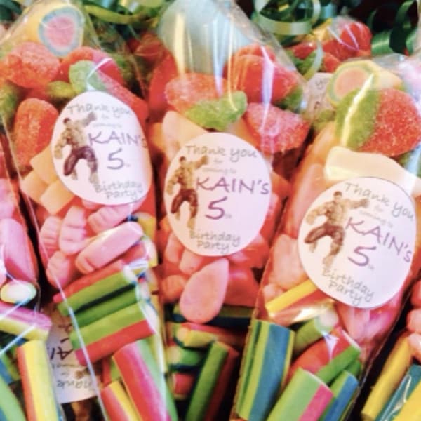 Large Filled Party Sweet Cones Min 150g : Personalized Stickers & Ribbon