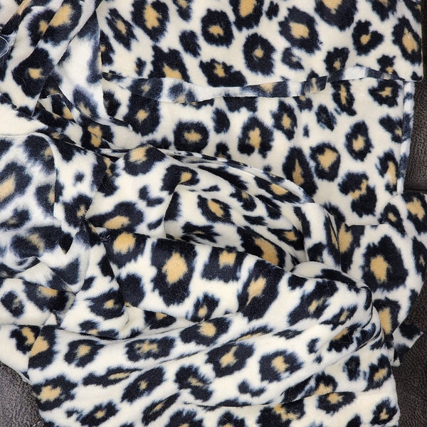 Leopard Print Fleece Remnant - 31"