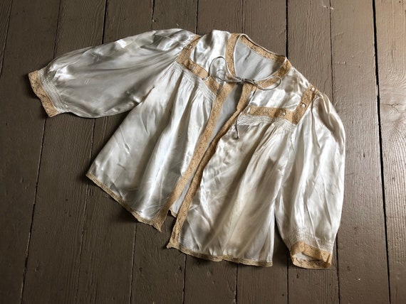 vintage 1920s ‘30s silk boudoir jacket, white silk